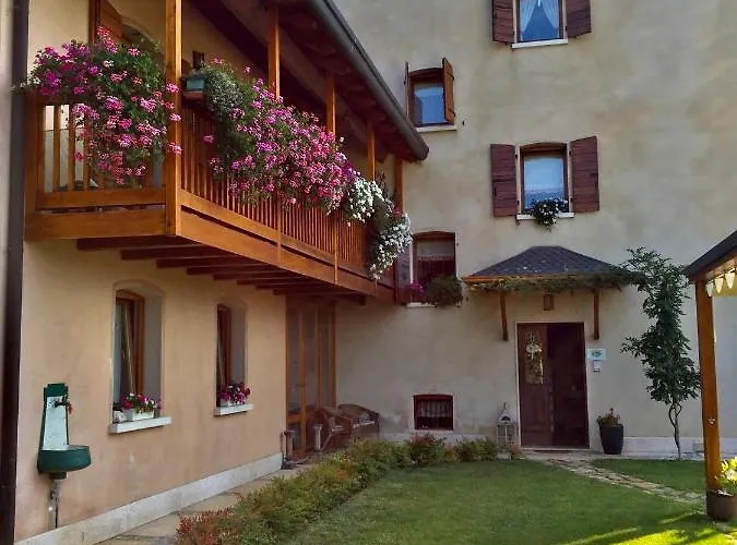 La Tana Del Grillo Couette-café 3*