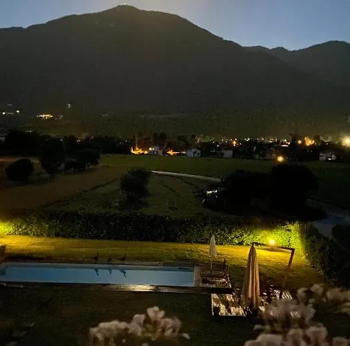 La Tana Del Grillo Bed & Breakfast 3*